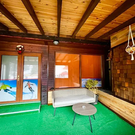 Apartment Roots 2 *